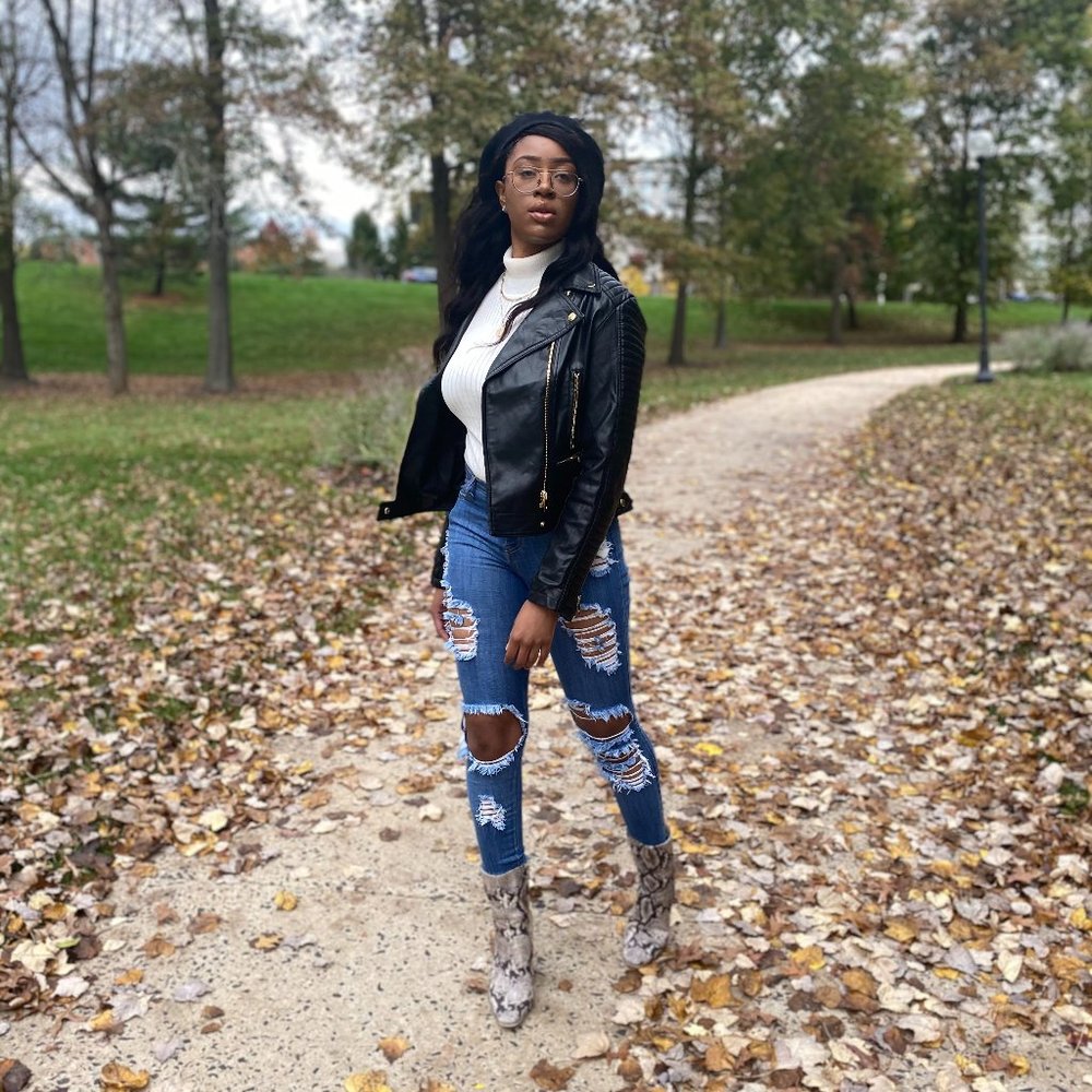 Distressed Skinny Jeans